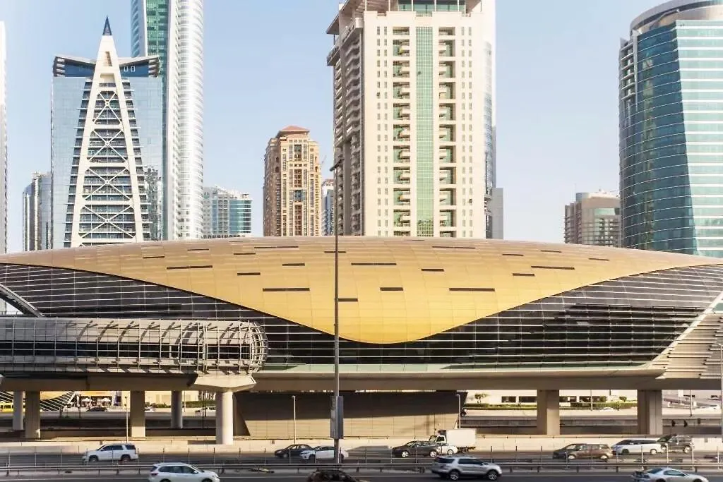 Apartment Lake Views Stunning Studio L 1 Min Walk To Metro Dubai