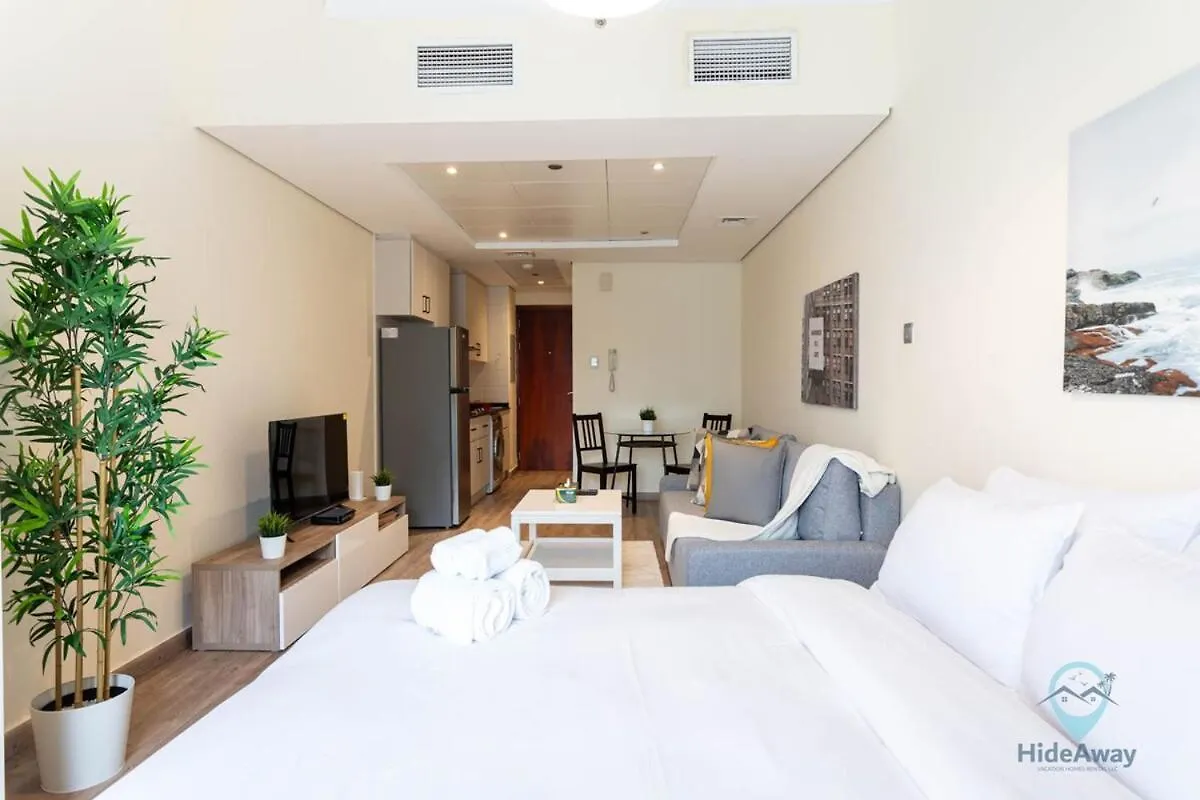 Lake Views Stunning Studio L 1 Min Walk To Metro Dubai 0*,