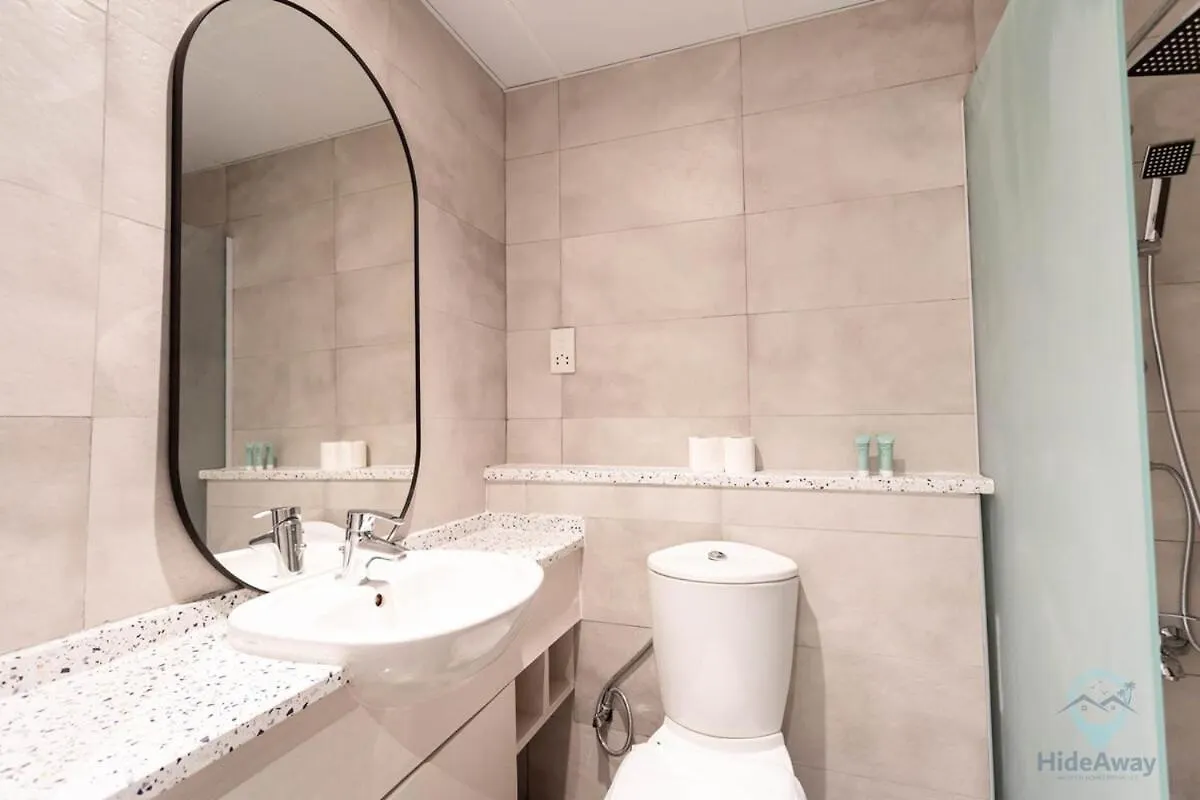 Apartment Lake Views Stunning Studio L 1 Min Walk To Metro Dubai